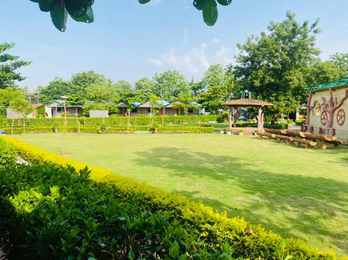 Lighthouse Waterpark And Resort Mansar Exterior photo
