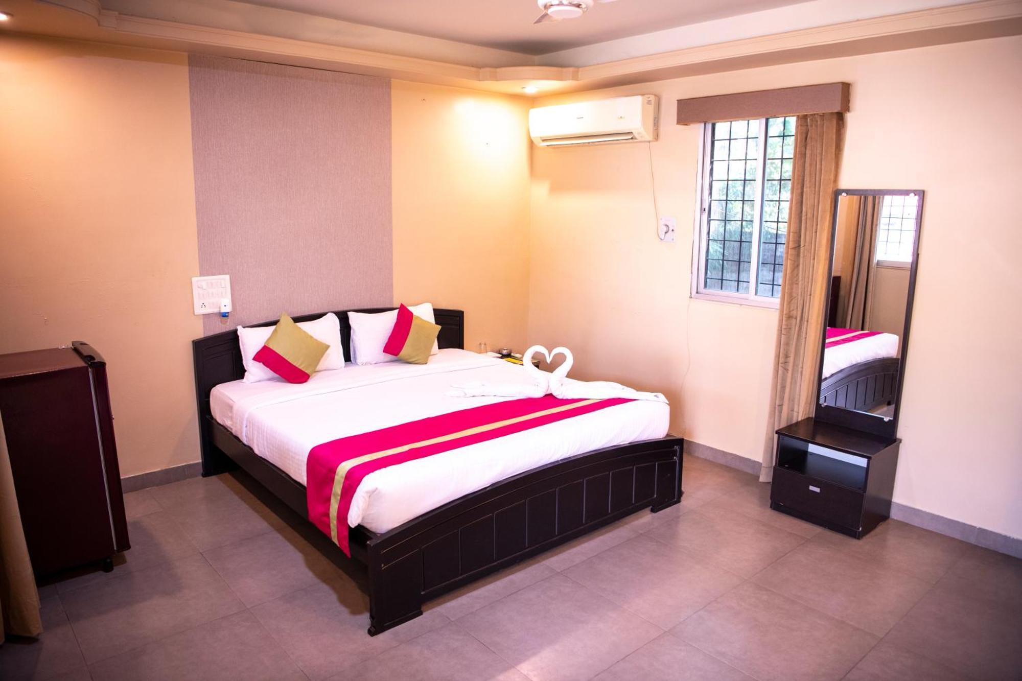Lighthouse Waterpark And Resort Mansar Exterior photo