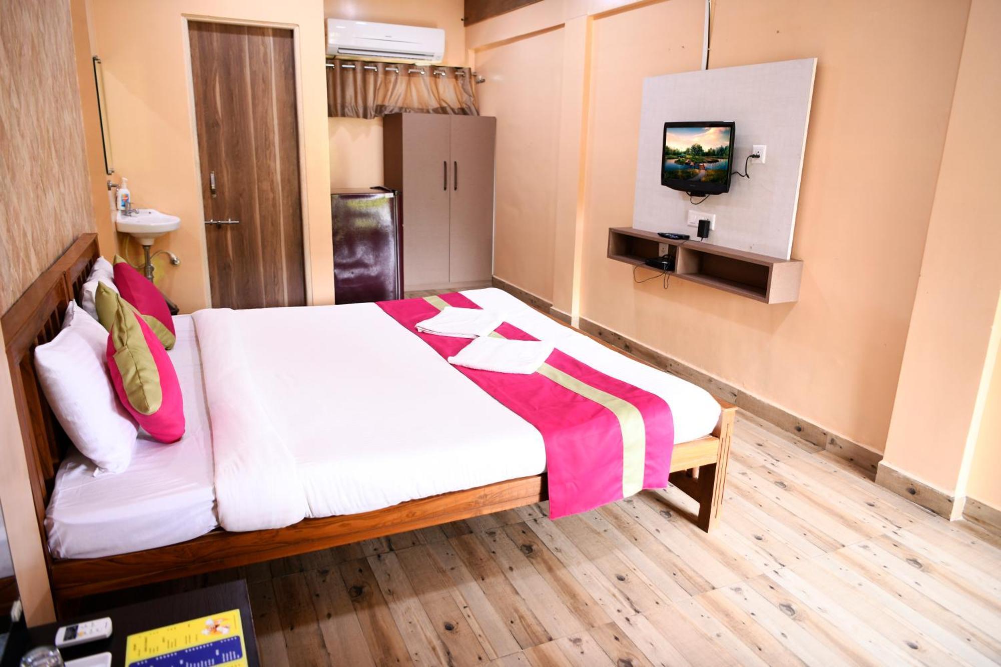 Lighthouse Waterpark And Resort Mansar Exterior photo