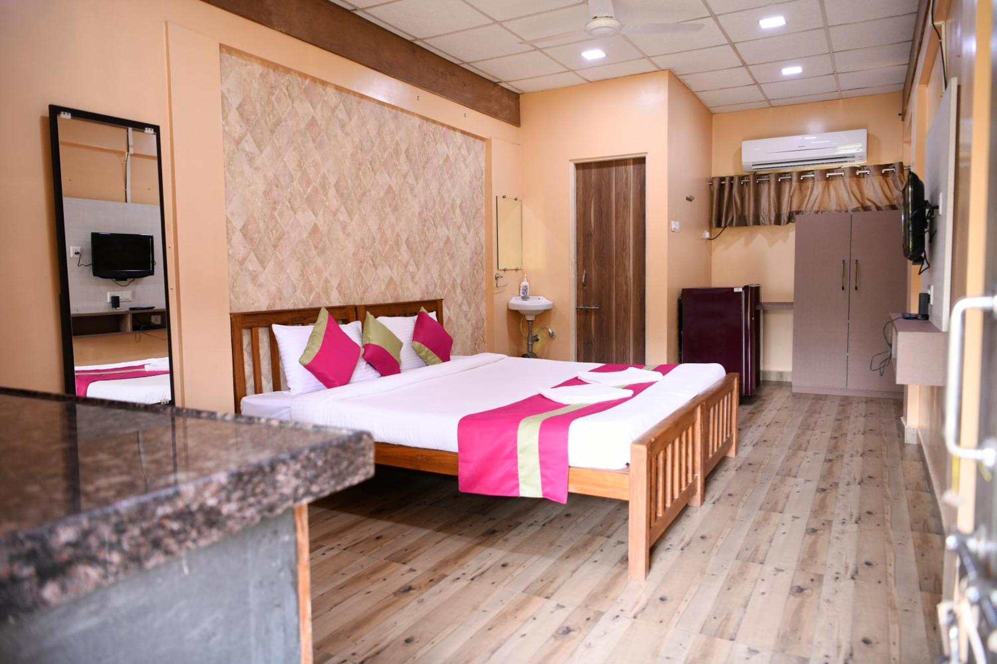 Lighthouse Waterpark And Resort Mansar Exterior photo